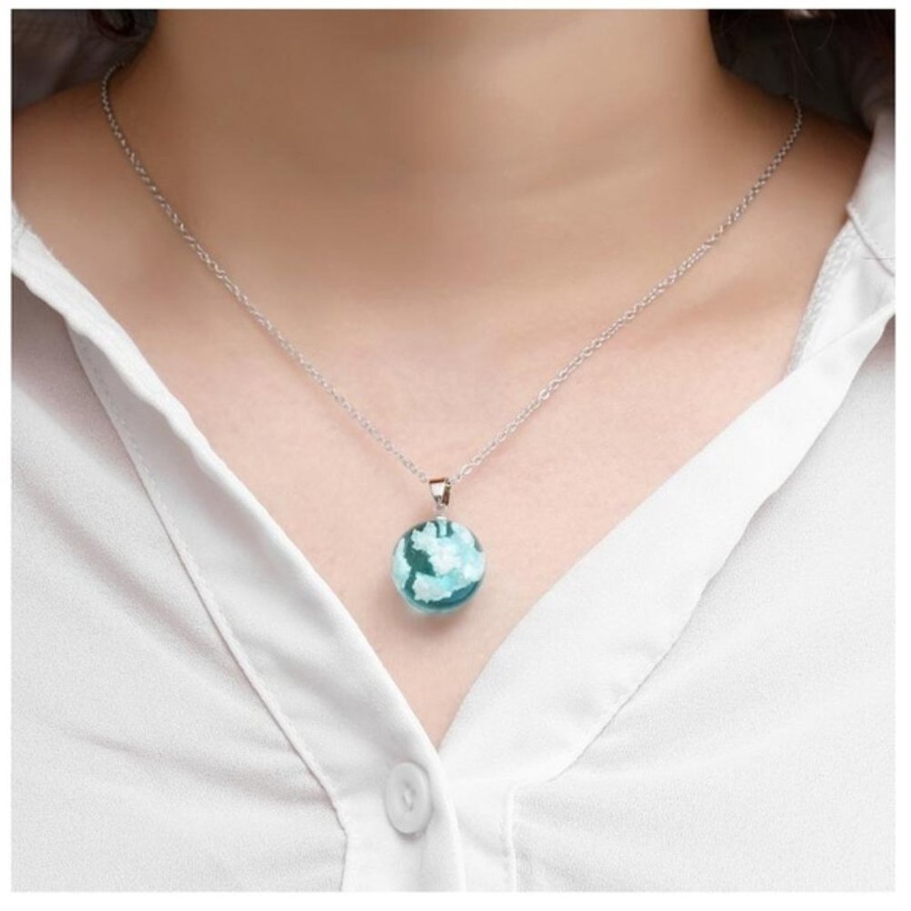 White Cloud Blue Sky Pendant Necklace Glow-in-Dark - Picture 5 of 6